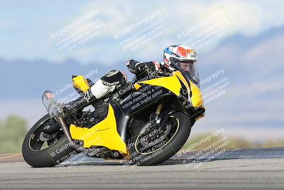 media/Nov-16-2025-Race Pace (Sun) [[8c5fa54630]]/Non Verified Riders (1st 20 Minutes)/7-Turn 9 Entry (210pm)/